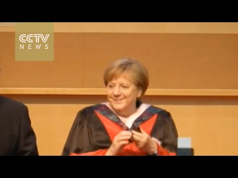 merkel receives honorary degree