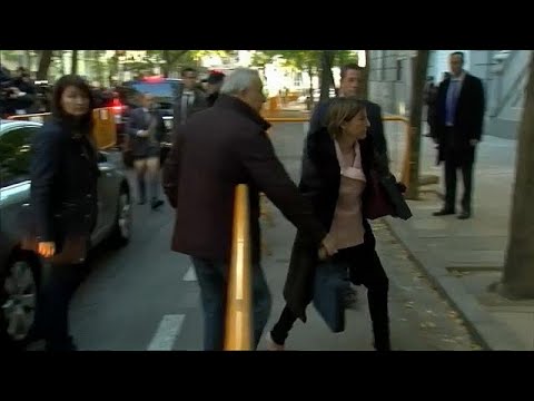 catalonias ousted parliament speaker released on bail